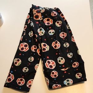 Lularoe one size skull leggings